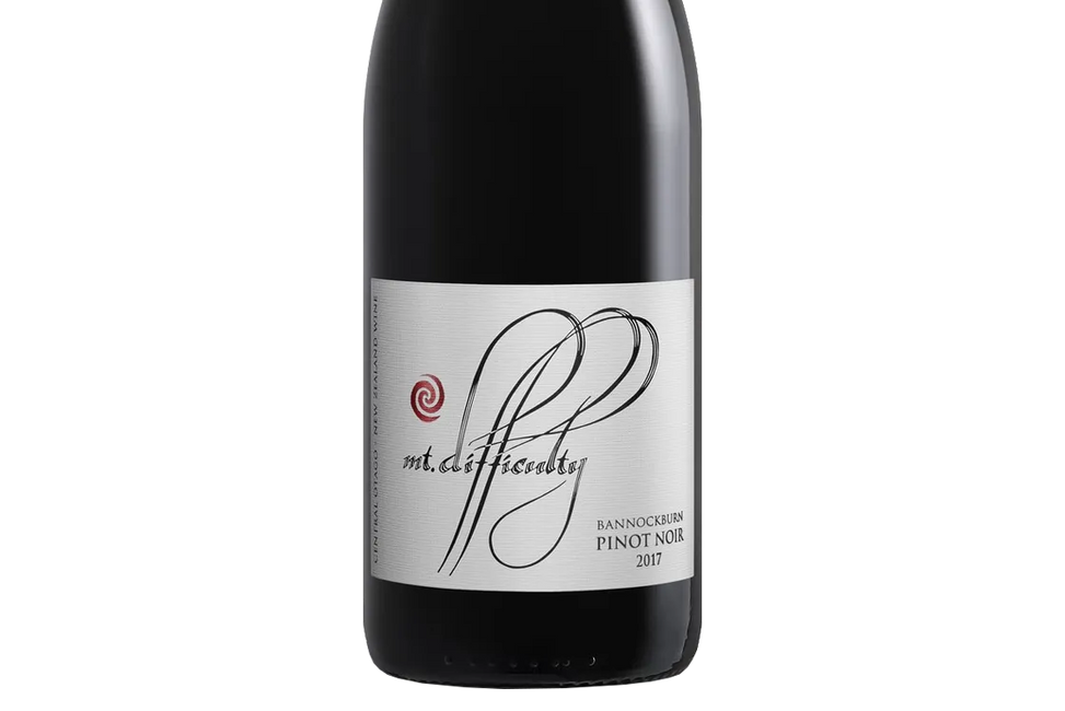 Mt Difficulty Bannockburn Pinot Noir 2017 - Pinot Noir - Black Market