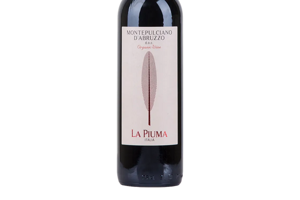 La Piuma Organic Montepulciano d’Abruzzo 2018 (Italy) - Montepulciano - Black Market