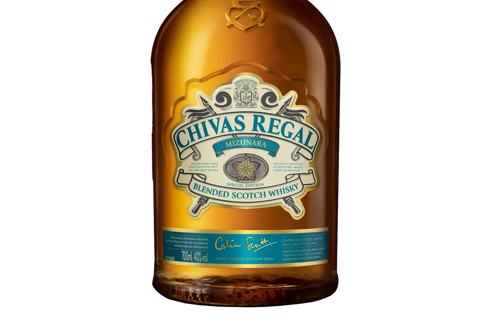 Chivas Regal Mizunara Scotch Whisky (700ml) - Whisky - Black Market